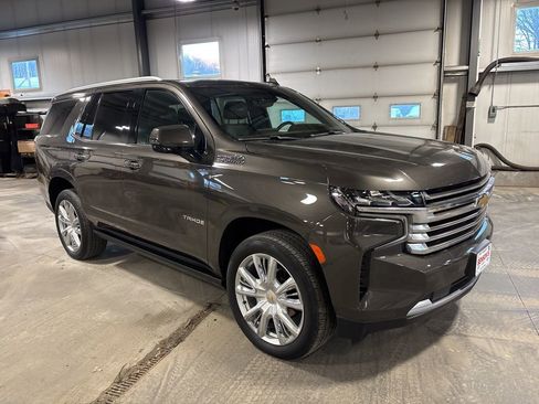 Certified 2021 Chevrolet Tahoe High Country w/ Premium Package image 7