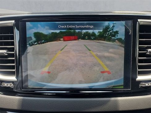 New 2025 Chrysler Voyager LX image 20