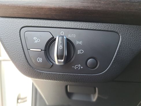 Used 2023 Audi Q5 2.0T Premium Plus w/ Premium Plus Package image 28