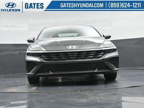 New 2026 Hyundai Elantra SE FWD image 38