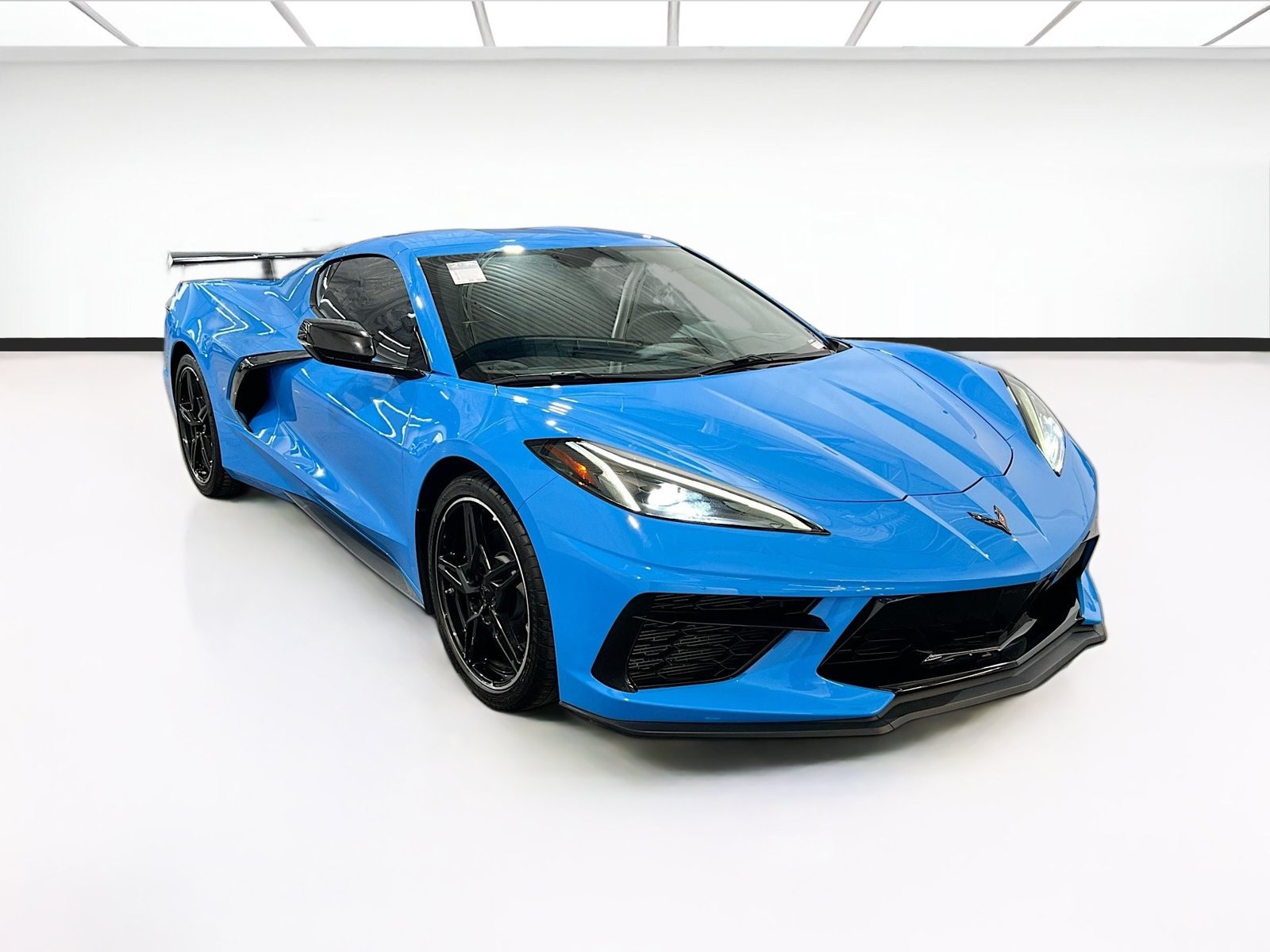 Used 2025 Chevrolet Corvette Stingray Coupe w/ Battery Protection Package RWD image 3