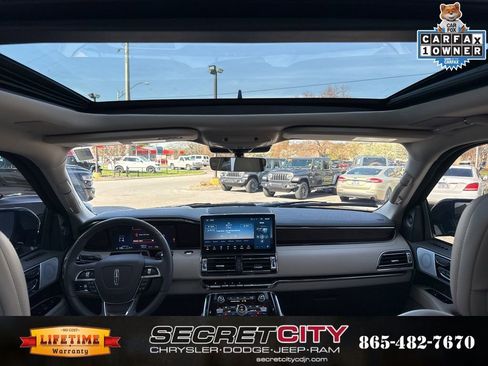 Used 2024 Lincoln Navigator L Reserve image 29