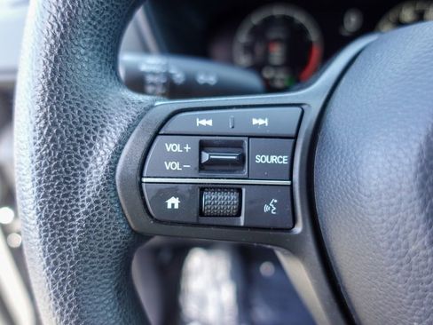 Used 2025 Honda CR-V EX image 13