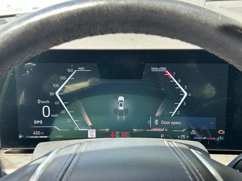 Used 2024 BMW X5 xDrive40i w/ Premium Package image 21