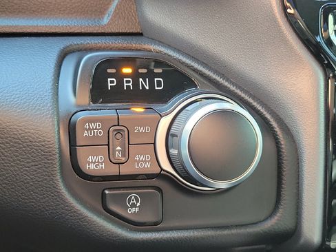 Used 2023 RAM 1500 Big Horn AWD/4WD image 24