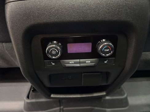 Used 2026 Chevrolet Traverse High Country AWD/4WD image 14