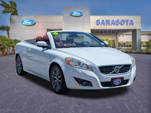 Used 2013 Volvo C70 T5 FWD image 1