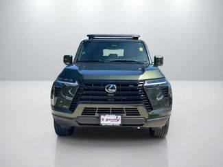 Used 2025 Lexus GX 550 w/ Accessory Package (2T) AWD/4WD video 2