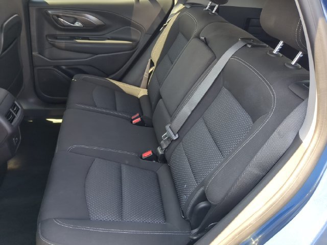 Used 2024 GMC Terrain SLE AWD/4WD image 19