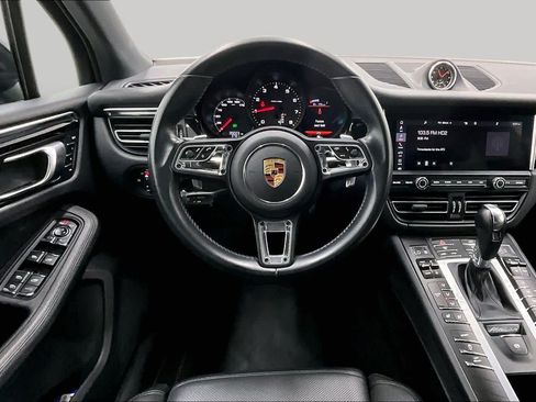 Used 2020 Porsche Macan AWD/4WD image 6