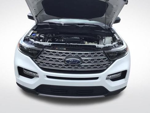Used 2023 Ford Explorer Limited w/ Equipment Group 301A image 21