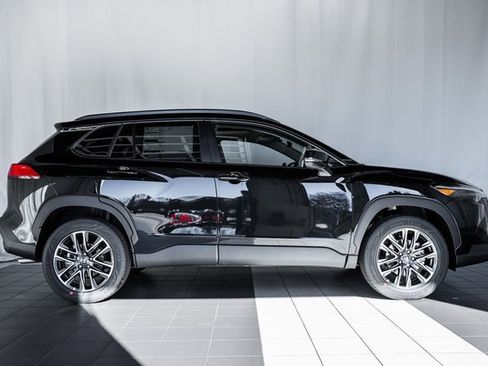 New 2026 Toyota Corolla Cross XLE image 2