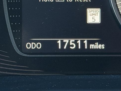 Used 2023 Lexus ES 350 Ultra Luxury image 19