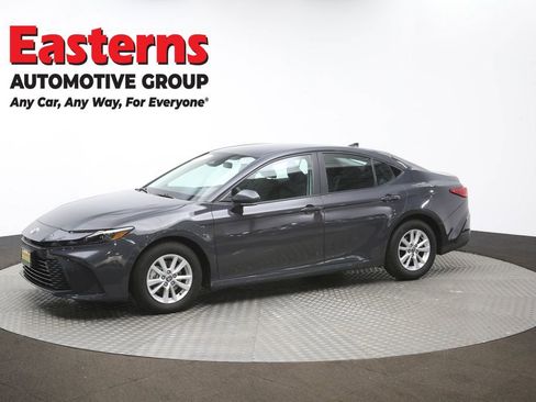 Used 2025 Toyota Camry LE FWD image 56