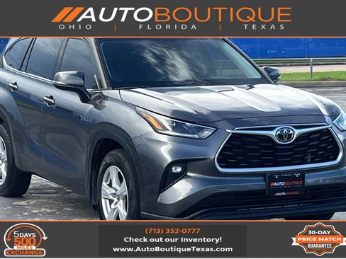 Used 2021 Toyota Highlander LE AWD/4WD image 1