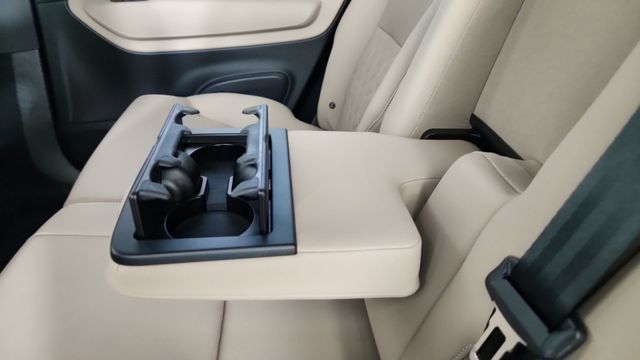 New 2026 Volvo XC90 T8 Plus w/ Protection Package Premier AWD/4WD image 30
