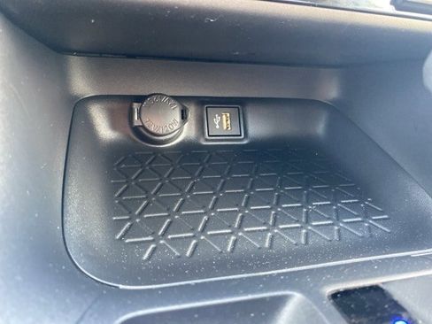 New 2025 Toyota RAV4 XLE image 34