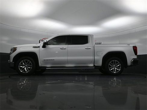 Used 2021 GMC Sierra 1500 SLT w/ X31 Off-Road Package image 23