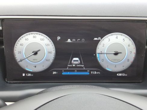 Used 2023 Hyundai Tucson Limited image 14