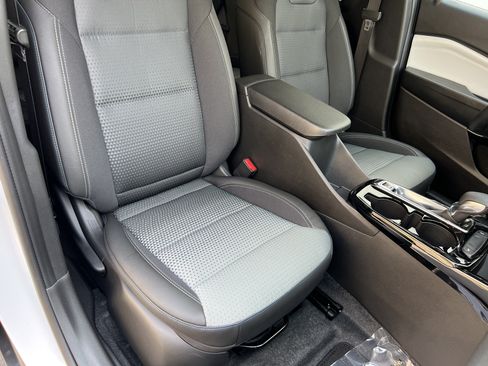 Used 2026 Chevrolet Trax LT w/ Driver Confidence Package FWD image 23