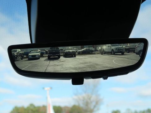 Used 2024 GMC Yukon Denali Ultimate image 19