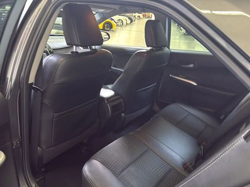 Used 2013 Toyota Camry SE FWD image 17