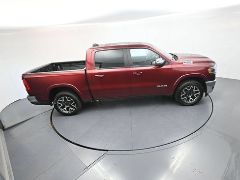 Used 2025 RAM 1500 Laramie AWD/4WD image 32