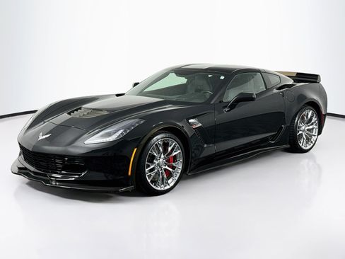 Used 2018 Chevrolet Corvette Z06 RWD image 10