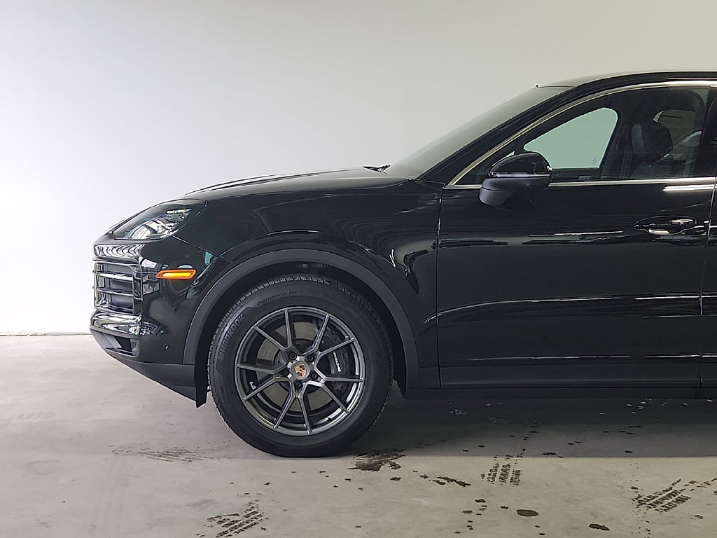 Certified 2026 Porsche Cayenne Coupe AWD/4WD image 6
