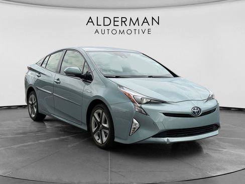 Used 2017 Toyota Prius Three Touring w/ Carpet Mat Package image 7