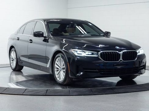 Used 2022 BMW 530i xDrive w/ Premium Package AWD/4WD image 4