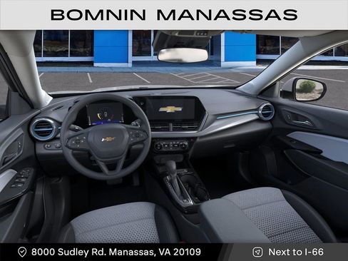 New 2025 Chevrolet Trax LT image 15