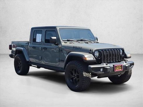 Used 2021 Jeep Gladiator Sport AWD/4WD image 3