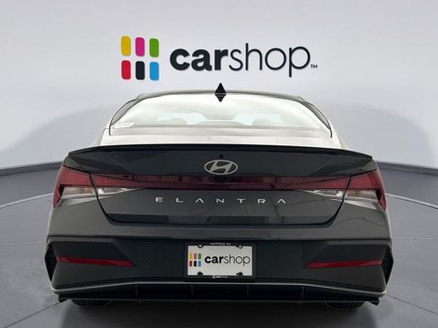 Used 2025 Hyundai Elantra Sport w/ Cargo Package FWD image 4