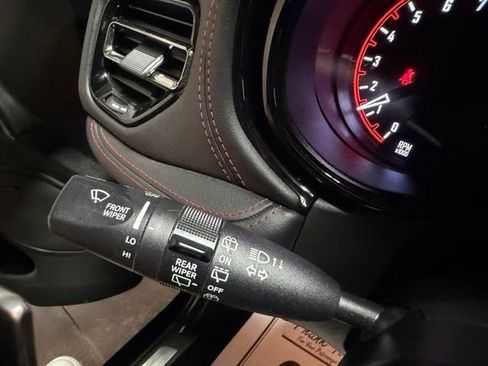 Used 2023 Dodge Durango R/T AWD/4WD image 40