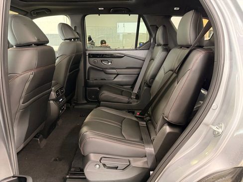 New 2026 Honda Pilot TrailSport image 16