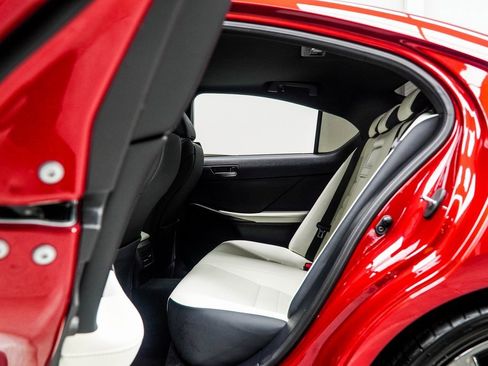 Used 2022 Lexus IS 350 F Sport image 36