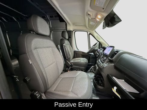 New 2024 RAM ProMaster 2500 w/ Quick Order Package 22H SLT+ image 13