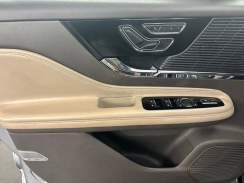 Used 2022 Lincoln Corsair FWD image 20