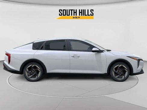 New 2025 Kia K4 EX FWD image 7