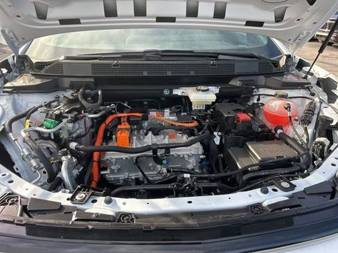 New 2026 Chevrolet Equinox EV LT image 34