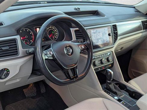 Used 2018 Volkswagen Atlas SE image 10