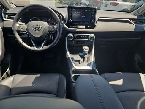 Used 2021 Toyota RAV4 XLE Premium AWD/4WD image 8