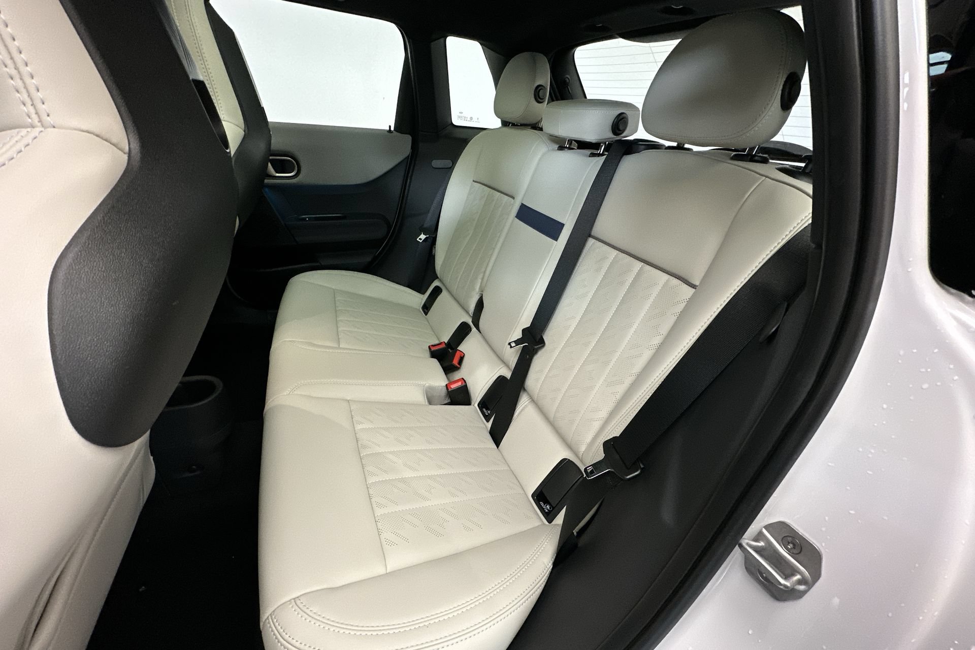 Used 2027 MINI Cooper 4-Door Hardtop FWD image 24