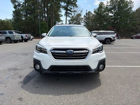 Used 2018 Subaru Outback 2.5i Limited AWD/4WD image 3