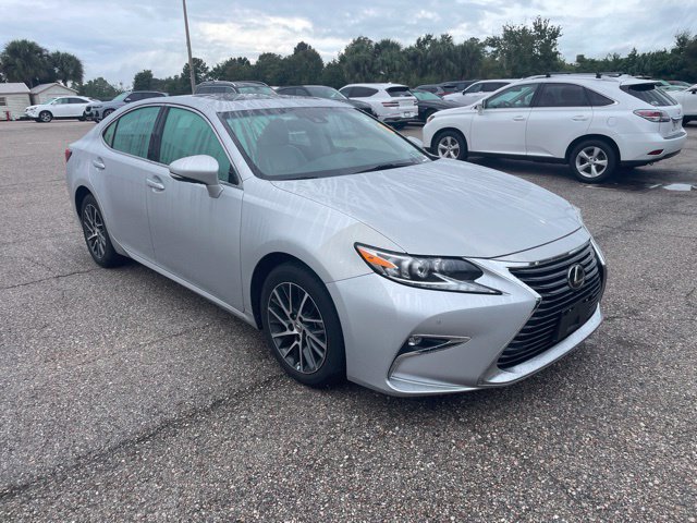 Used 2016 Lexus ES 350 w/ Luxury Package w/Wood Trim FWD image 1