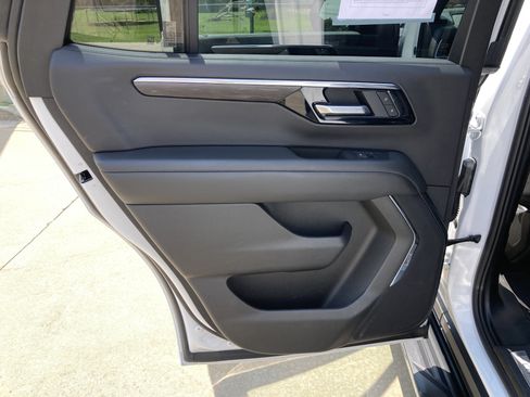 Certified 2025 Chevrolet Tahoe LT AWD/4WD image 16