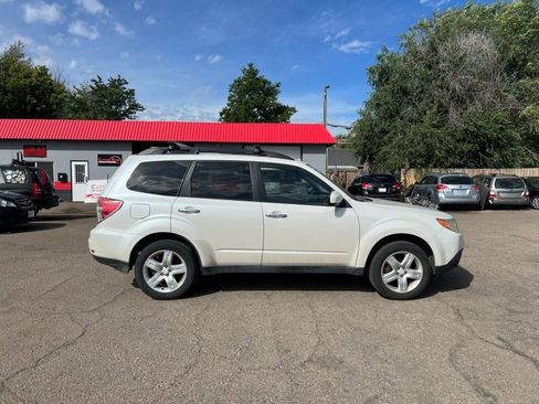 Used 2010 Subaru Forester 2.5X Limited image 5