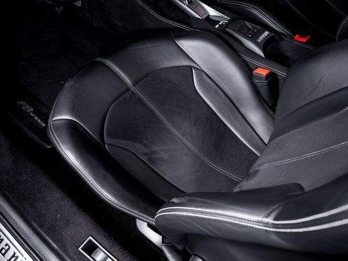 Certified 2021 Ferrari F8 Tributo image 24