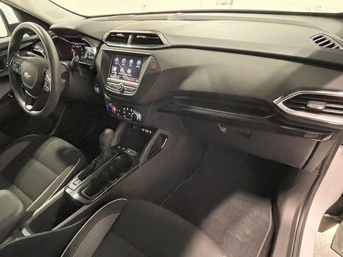 Used 2023 Chevrolet TrailBlazer LT image 29